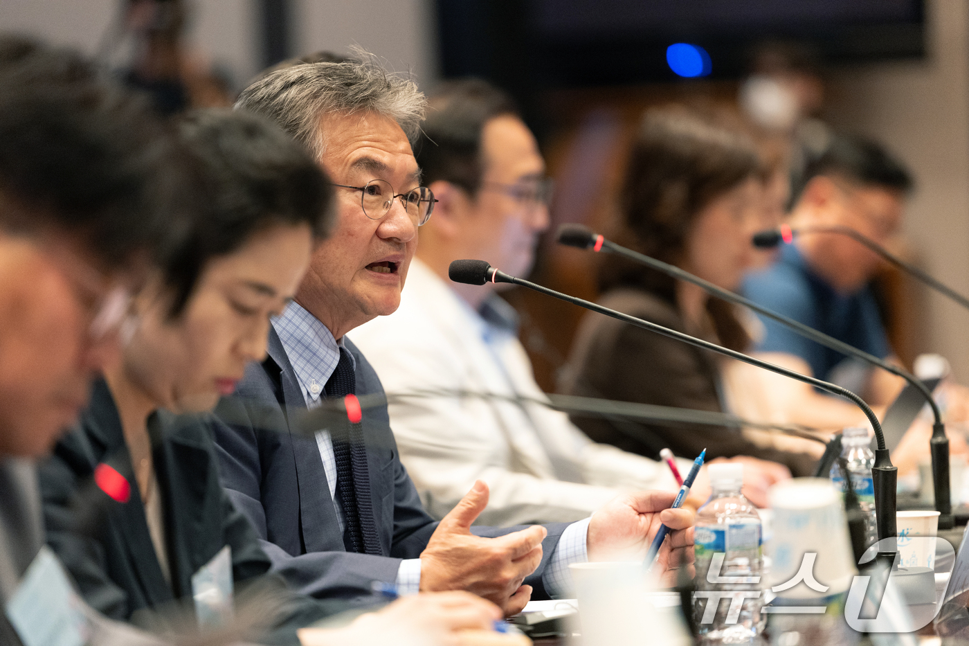 (서울=뉴스1) 이승배 기자 = 조셉 윤 주한 미국대사대리가 24일 오전 서울 중구 프레스센터에서 '한·미 외교 관계 전망과 과제'를 주제로 열린 한국언론진흥재단(KPF) 초청 세 …