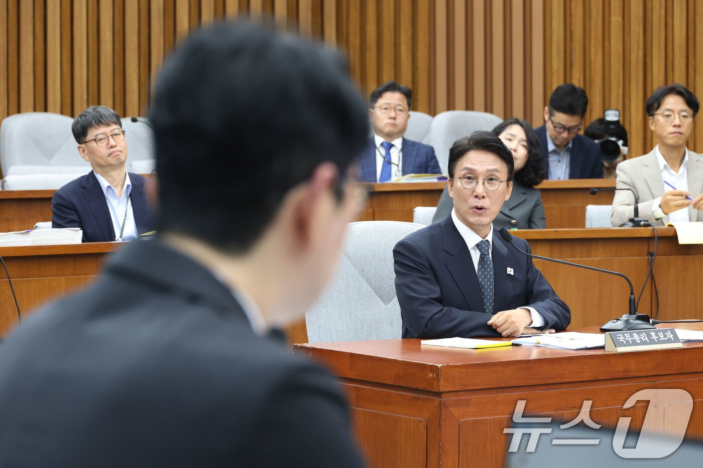 본문 이미지 - 김민석 국무총리 후보자가 24일 오전 서울 여의도 국회에서 열린 인사청문회에서 주진우 국민의힘 의원 질의에 답하고 있다. 2025.6.24/뉴스1 ⓒ News1 이광호 기자
