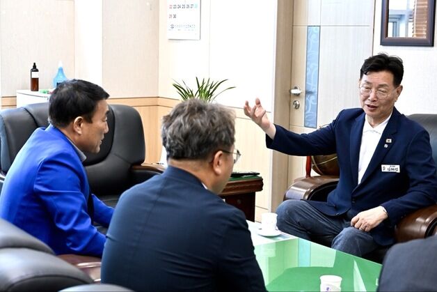 대전 중구 '구정발전전략 위한 혁신현장 탐방' 신안군 방문
