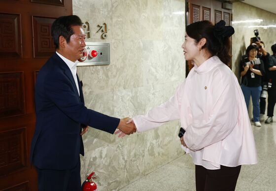정청래 "강선우 힘내라, 울타리 돼 주겠다"→ 주진우 "국민과 싸우자는 것"