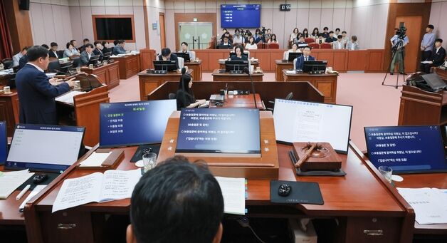 증평군의회, 장애인 가족 지원책·전략산업 육성 방안 등 주문
