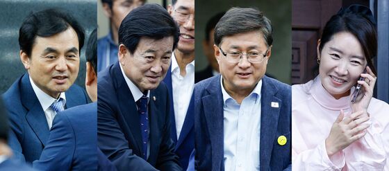 [뉴스1 PICK]민주당 의총 참석한 장관 후보자들 '축하 세례'