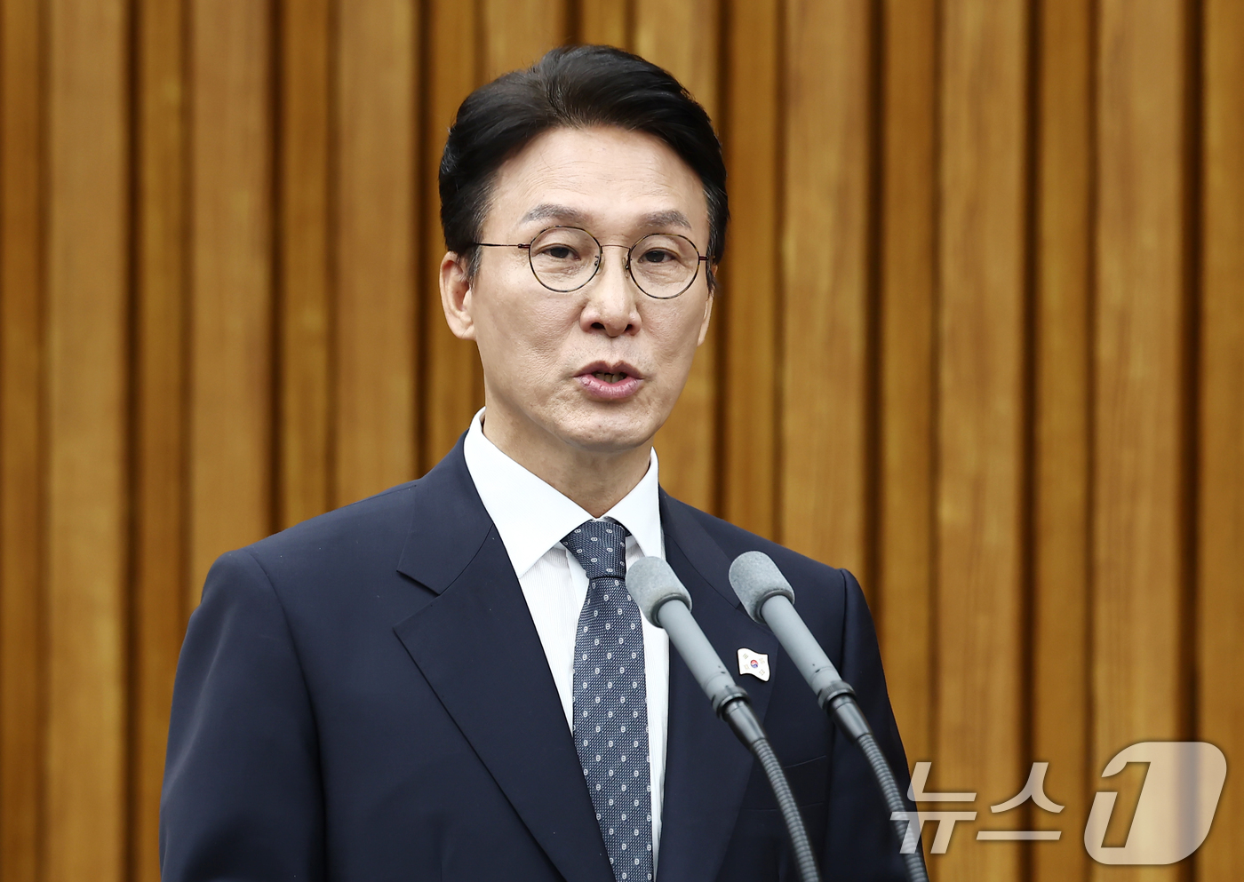 (서울=뉴스1) 김민지 기자 = 김민석 국무총리 후보자가 24일 서울 여의도 국회에서 열린 인사청문회에서 인사말을 하고 있다. 2025.6.24/뉴스1