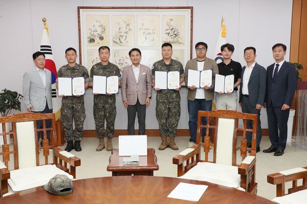 강원도, '군사 규제 해제' 유공자에 도지사 표창