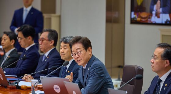 국무회의 발언하는 이재명 대통령
