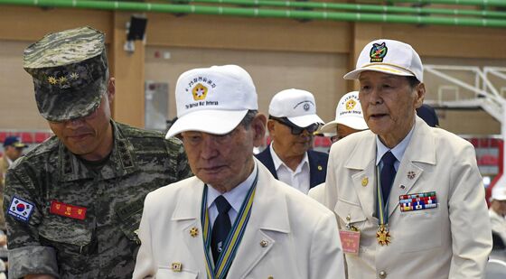 해병대 찾은 참전유공자들