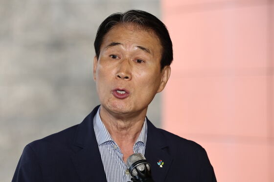[단독] 권오을 보훈장관 후보, 13억 재산에도 선거비 2.7억 미납