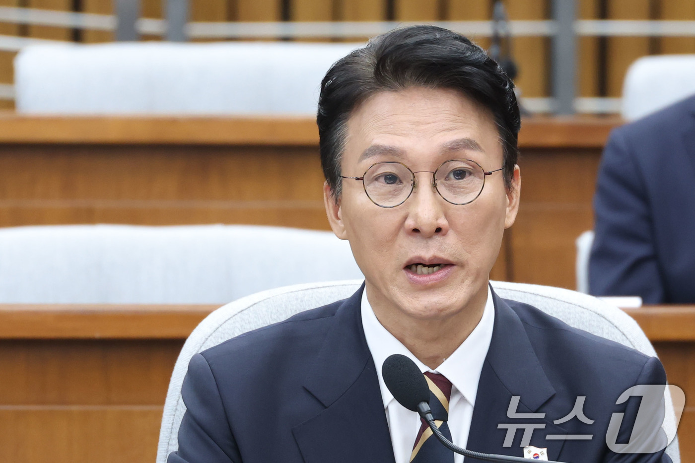 (서울=뉴스1) 이광호 기자 = 김민석 국무총리 후보자가 25일 오전 서울 여의도 국회에서 열린 인사청문회에 출석해 의원 질의에 답하고 있다. 2025.6.25/뉴스1