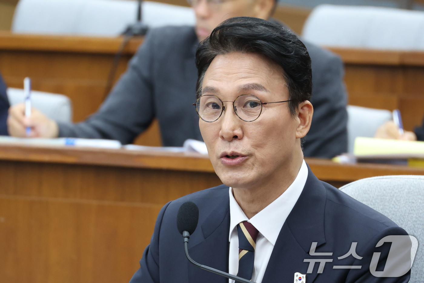 (서울=뉴스1) 이광호 기자 = 김민석 국무총리 후보자가 25일 오전 서울 여의도 국회에서 열린 인사청문회에 출석해 의원 질의에 답하고 있다. 2025.6.25/뉴스1