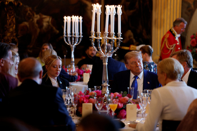 [포토] 나토 만찬장 참석한 트럼프 대통령