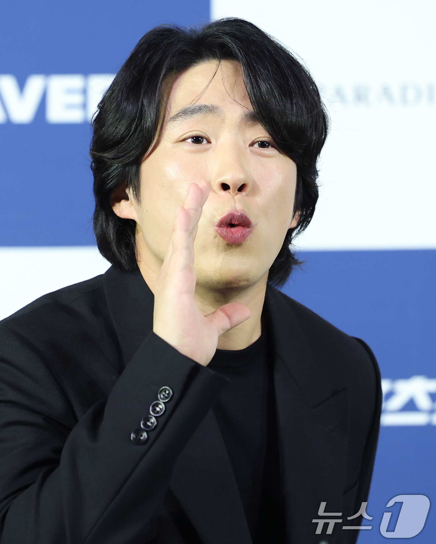 (서울=뉴스1) 권현진 기자 = 배우 안재홍이 25일 서울 영등포구 CGV여의도에서 열린 제4회 청룡시리즈어워즈 핸드프린팅 행사에서 포즈를 취하고 있다. 2025.6.25/뉴스1