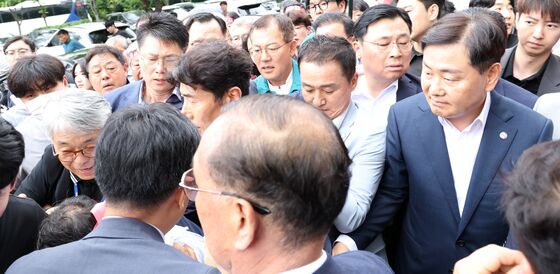 '행정통합 갈등' 속 완주군 찾는 김관영 "선택은 군민 몫, 더 소통할 것"(종합)