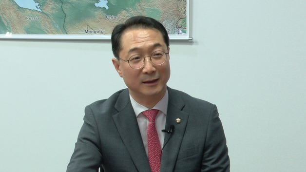 [영상] "나토 불참, 중·러 간섭 빌미줬다"…국힘 '외교통' 김건 인터뷰