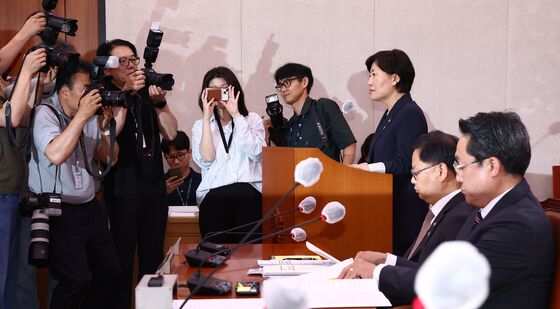 국회서 추경안 보고하는 송미령 장관