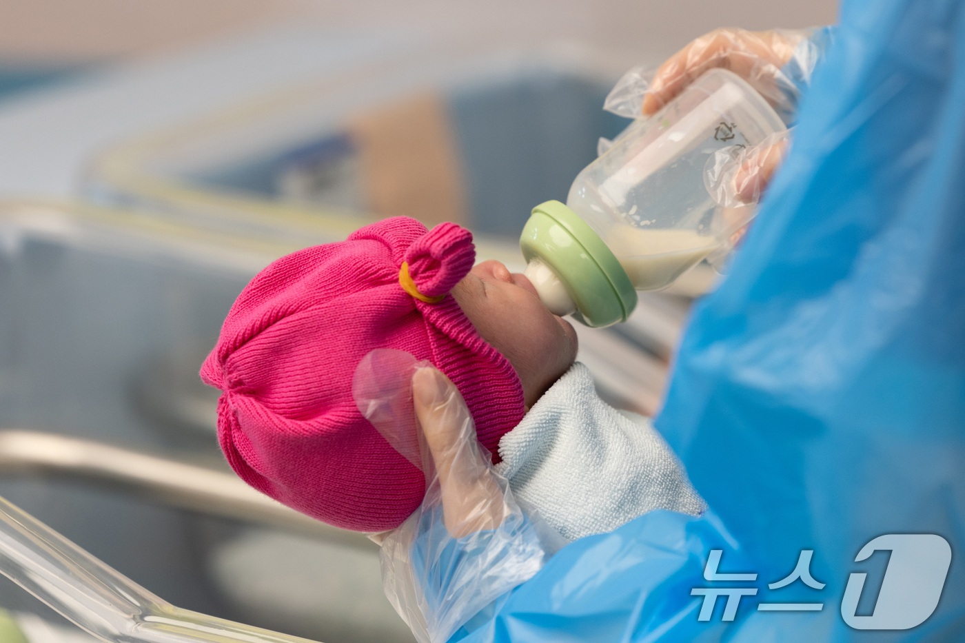 (고양=뉴스1) 이승배 기자 = 통계청이 25일 발표한 '2025년 4월 인구동향'에 따르면 4월 출생아 수가 2만 717명으로 지난해 4월보다 8.7% 늘며 34년 만에 가장 큰 …