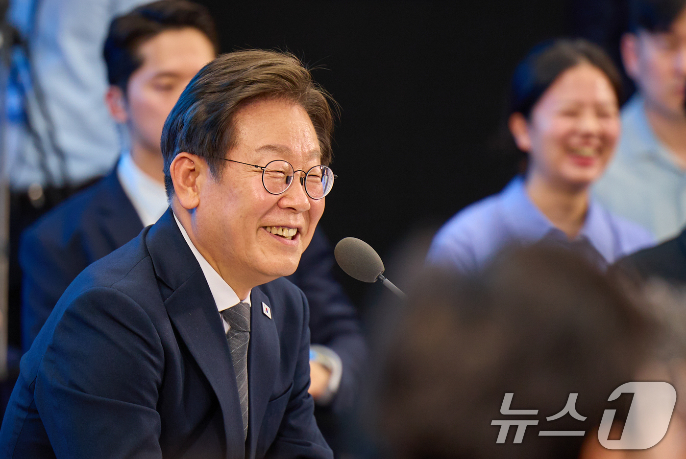 (서울=뉴스1) 허경 기자 = 이재명 대통령이 25일 광주 국립 아시아문화전당에서 광주시민·전남도민 타운홀미팅을 하고 있다. (대통령실 제공. 재판매 및 DB 금지) 2025.6. …