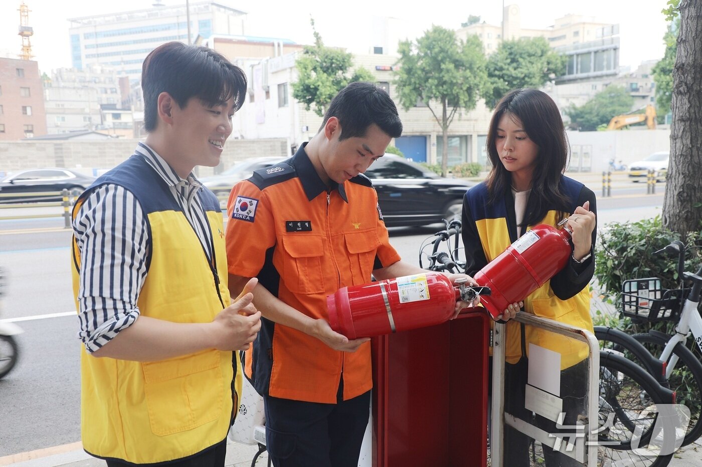 본문 이미지 - CJ올리브네트웍스 임직원 봉사단(CJ올리브네트웍스 제공)