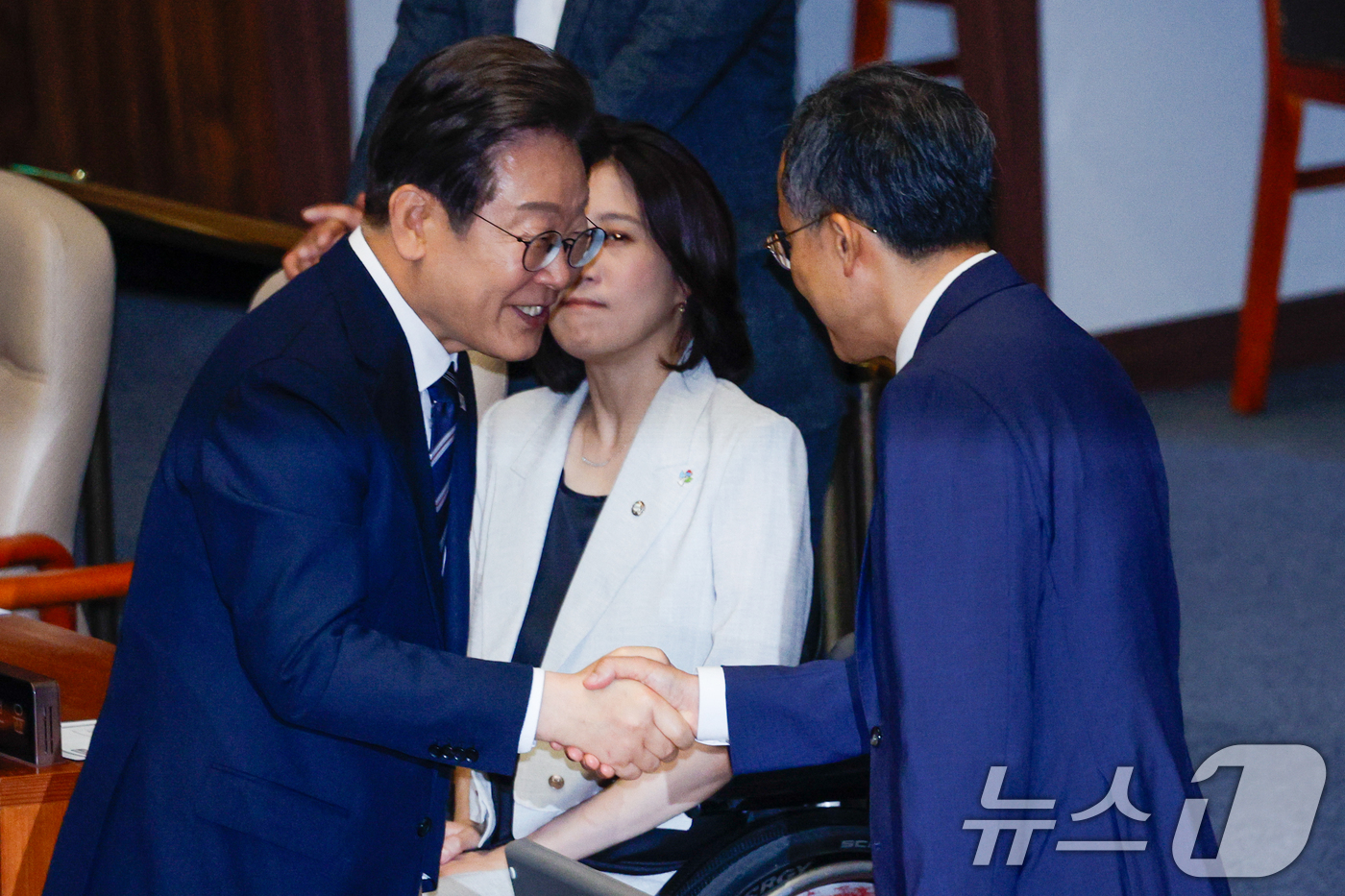 (서울=뉴스1) 안은나 기자 = 이재명 대통령이 26일 오전 서울 여의도 국회에서 열린 제426회국회(임시회) 제2차 본회의에서 2025년도 제2회 추가경정예산안에 대한 정부의 시 …