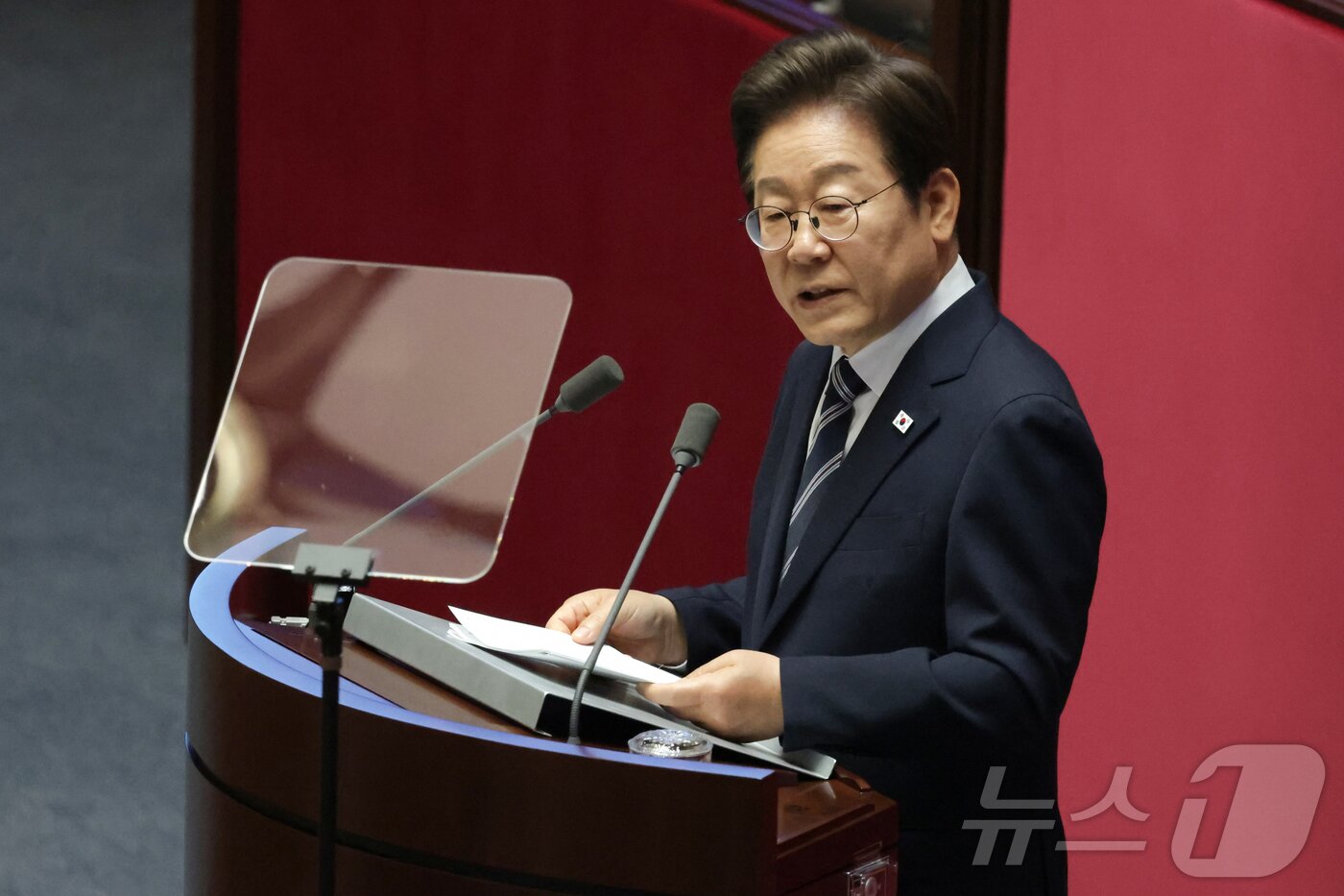 본문 이미지 - 이재명 대통령이 26일 오전 국회 본회의장에서 추가경정예산에 대한 시정연설을 하고 있다. 2025.6.26/뉴스1 ⓒ News1 국회사진기자단
