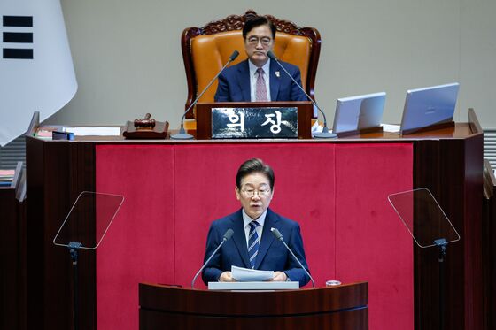 민주 "민생추경 처리에 전력"…국힘 "당선사례금 불과"