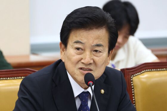 오늘 정동영 인사청문회…'태양광 이해충돌·대북 유화책' 주목