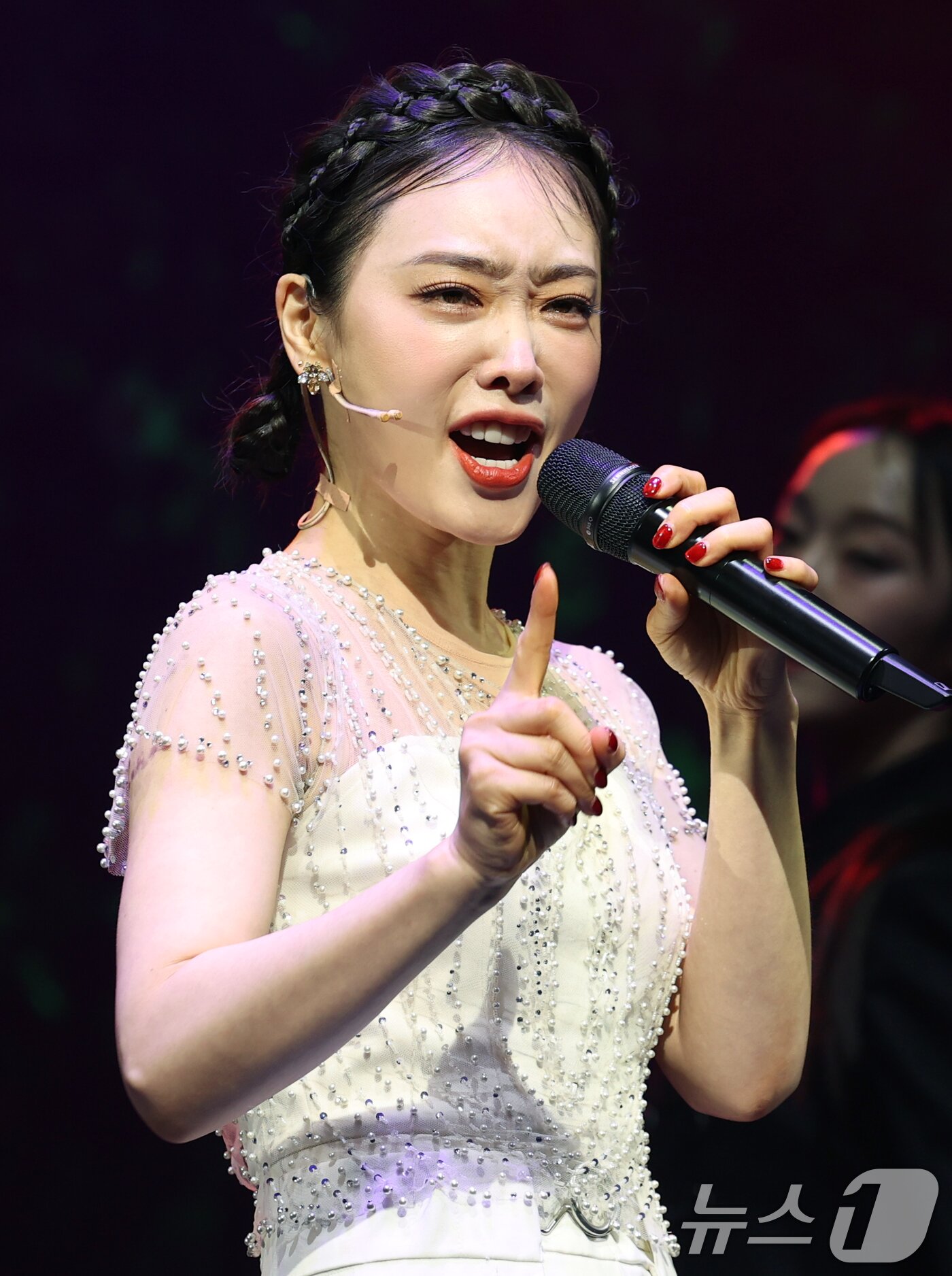 본문 이미지 - 배우 김히어라가 26일 오후 서울 종로구 놀 유니플렉스 열린 뮤지컬 ‘프리다’ 프레스콜에서 열연을 펼치고 있다. 2025.6.26/뉴스1 ⓒ News1 권현진 기자