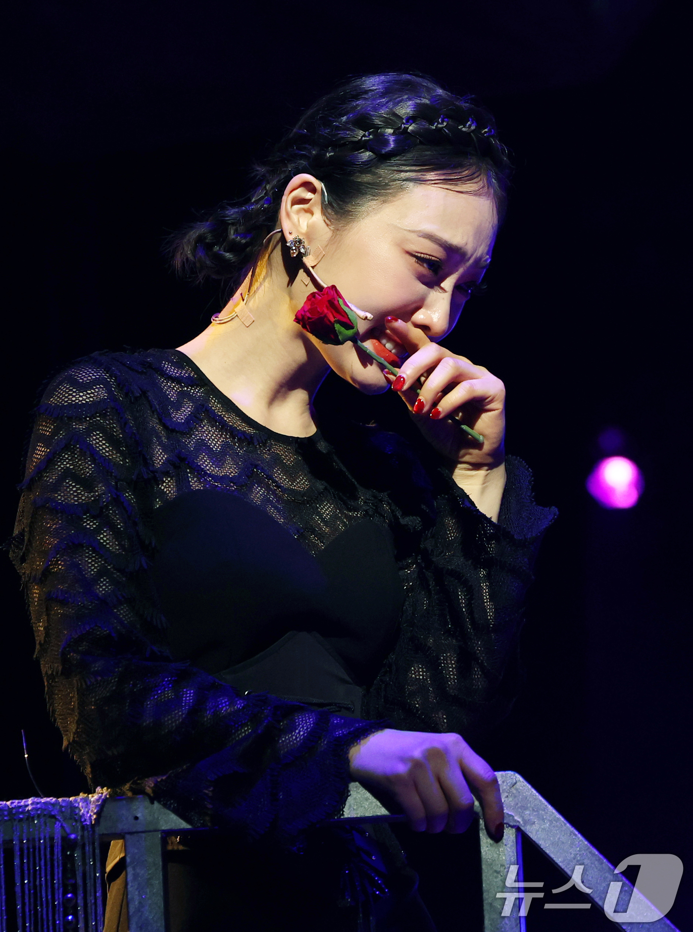 (서울=뉴스1) 권현진 기자 = 배우 김히어라가 26일 오후 서울 종로구 놀 유니플렉스 열린 뮤지컬 ‘프리다’ 프레스콜에서 열연을 펼치고 있다. 2025.6.26/뉴스1