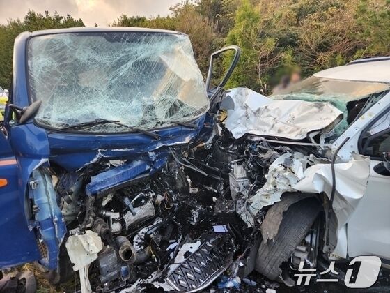 졸음운전하다 '8명 사상' 교통사고 낸 50대 금고 3년