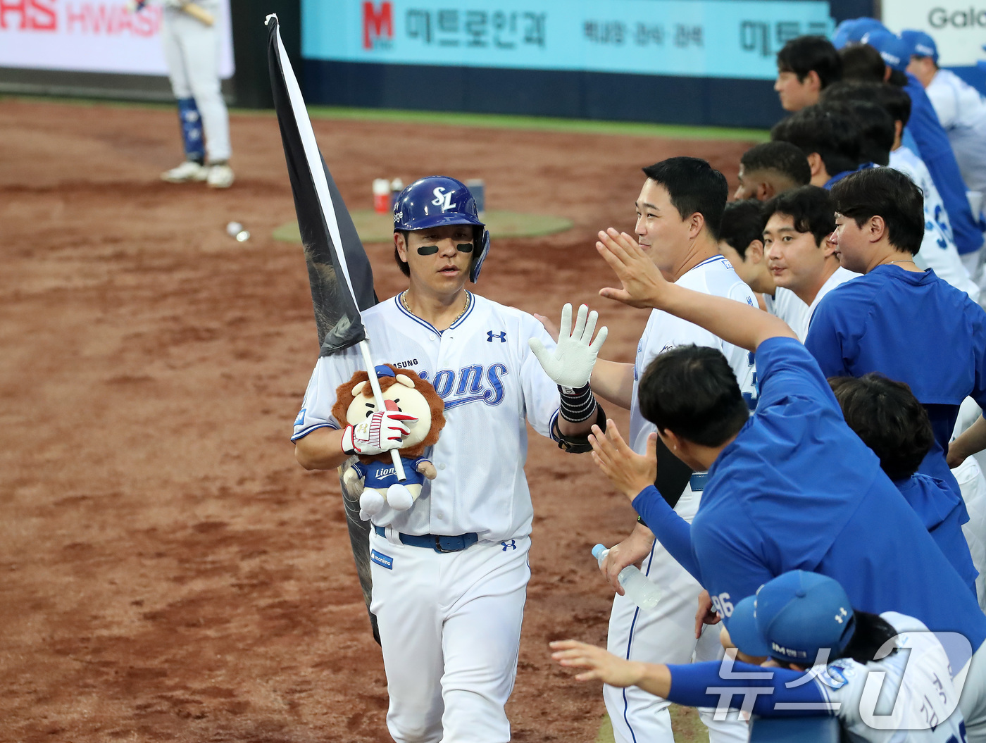 (대구=뉴스1) 공정식 기자 = 26일 오후 대구 수성구 삼성라이온즈파크에서 열린 프로야구 '2025 신한 SOL뱅크 KBO 리그' 한화 이글스와 삼성 라이온즈의 경기, 4회말 1 …