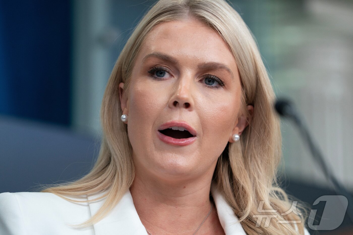 본문 이미지 - 캐롤라인 레빗 백악관 대변인이 26일&#40;현지시간&#41; 미국 워싱턴DC 백악관에서 언론 브리핑을 하고 있다. 2025.06.26 ⓒ 로이터=뉴스1 ⓒ News1 류정민 특파원