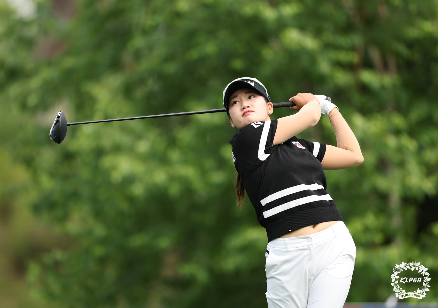 (서울=뉴스1) = 노승희가 27일 강원도 용평 버치힐CC에서 열린 '맥콜 모나 용평 With SBSGolf' 1라운드 10번 홀에서 티샷을 하고 있다. (KLPGA 제공. 재판매 …