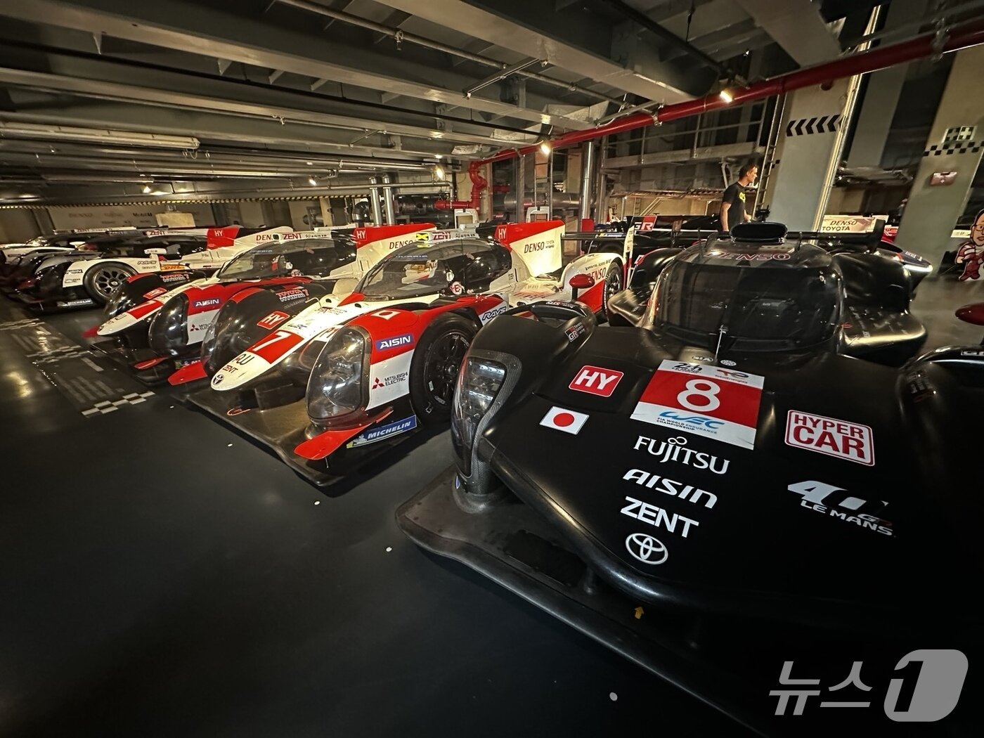 본문 이미지 -  토요타 가주 레이싱 박물관에 전시된 하이퍼카 모습.ⓒ 뉴스1 이동희 기자