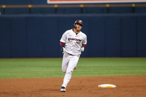 본문 이미지 - 29일 삼성 라이온즈전에서 6번 지명타자로 선발 출전하는 이주형. (키움 제공)