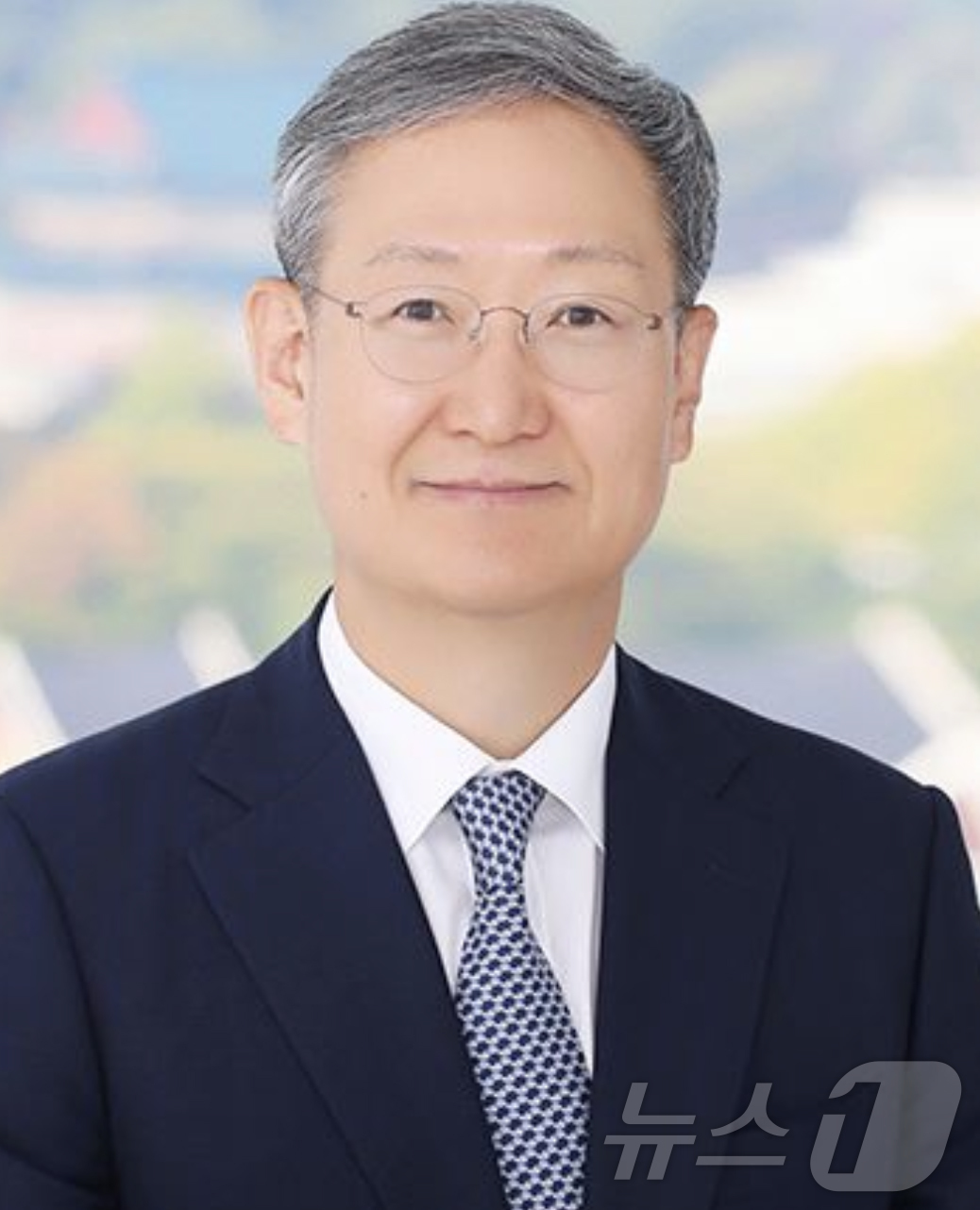 (서울=뉴스1) 이재명 기자 = 이재명 대통령이 29일 대통령실 민정수석에 봉욱 김앤장 법률사무소 변호사가 임명됐다. (대통령실 제공. 재판매 및 DB 금지) 2025.6.29/뉴 …