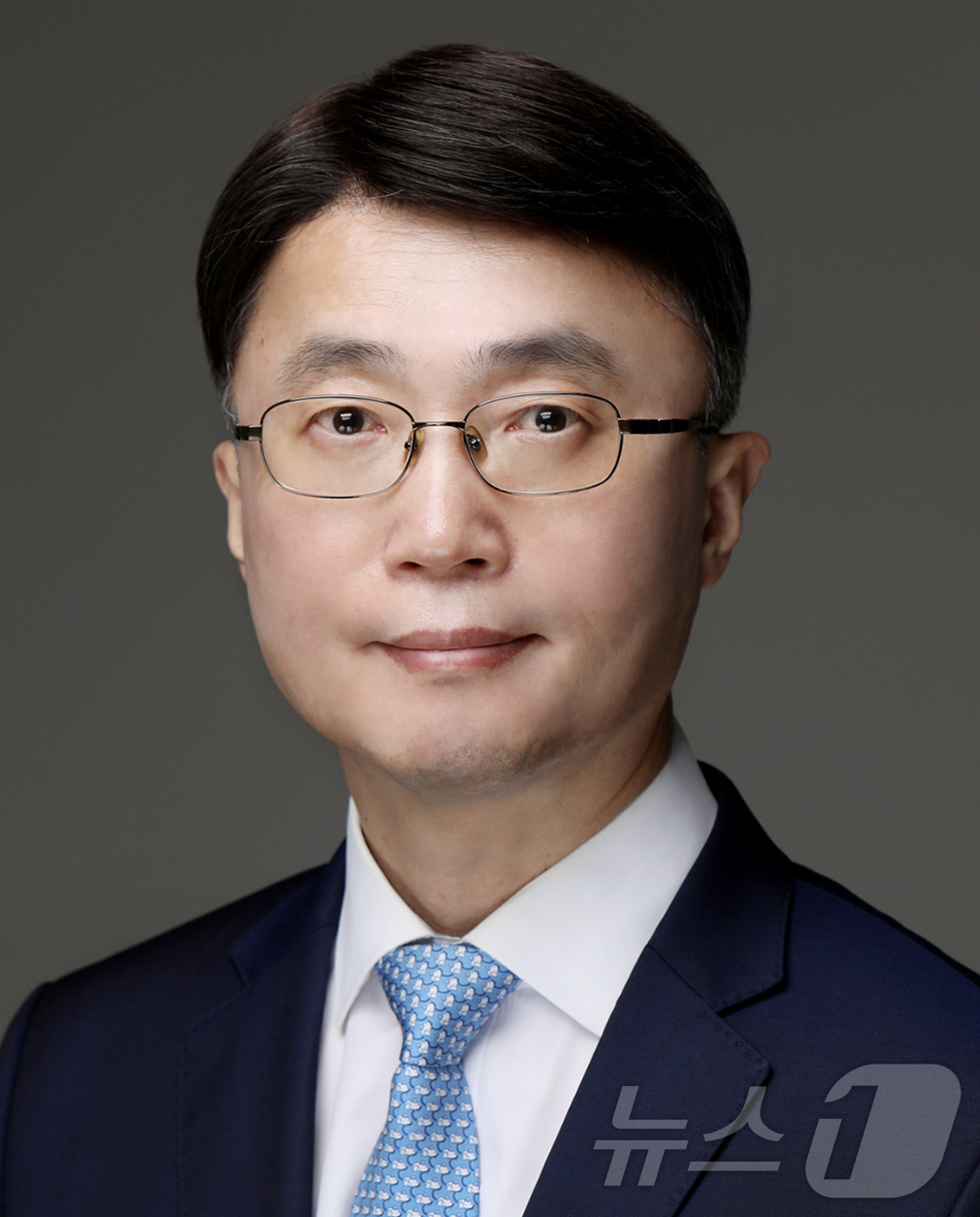 (서울=뉴스1) 이재명 기자 = 이재명 대통령이 29일 과학기술정보통신부 2차관에 류제명 과학기술정보통신부 네트워크정책실장을 임명했다. (대통령실 제공. 재판매 및 DB 금지) 2 …