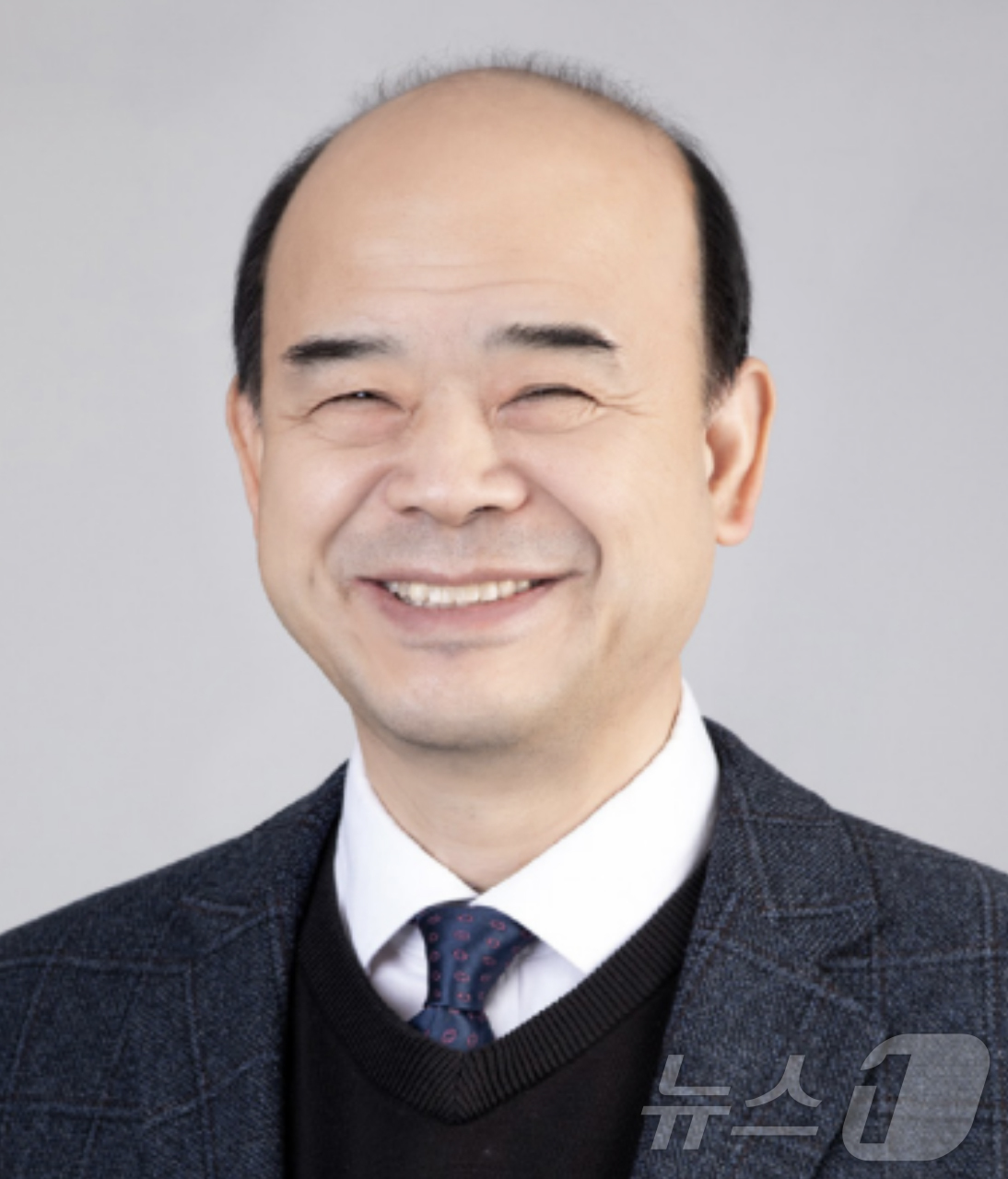 (서울=뉴스1) 이재명 기자 = 이재명 대통령이 29일 국토교통부 1차관에 이상경 가천대학교 도시계획 조경학부 교수를 임명했다. (대통령실 제공. 재판매 및 DB 금지) 2025. …