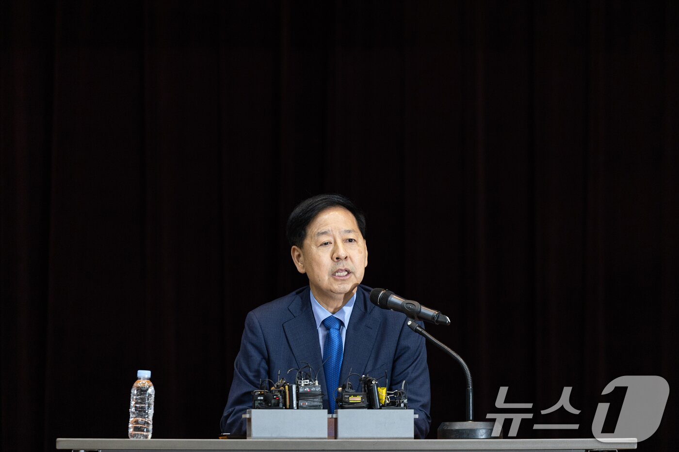 본문 이미지 - 이재명 정부 첫 경제부총리 겸 기획재정부 장관 후보자로 지명된 구윤철 전 국무조정실장이 29일 서울 중구 예금보험공사에서 기자단 간담회를 하고 있다. 2025.6.29/뉴스1 ⓒ News1 이승배 기자