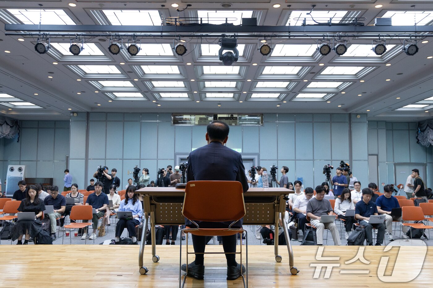 본문 이미지 - 이재명 정부 첫 경제부총리 겸 기획재정부 장관 후보자로 지명된 구윤철 전 국무조정실장이 29일 서울 중구 예금보험공사에서 기자단 간담회를 하고 있다. 2025.6.29/뉴스1 ⓒ News1 이승배 기자