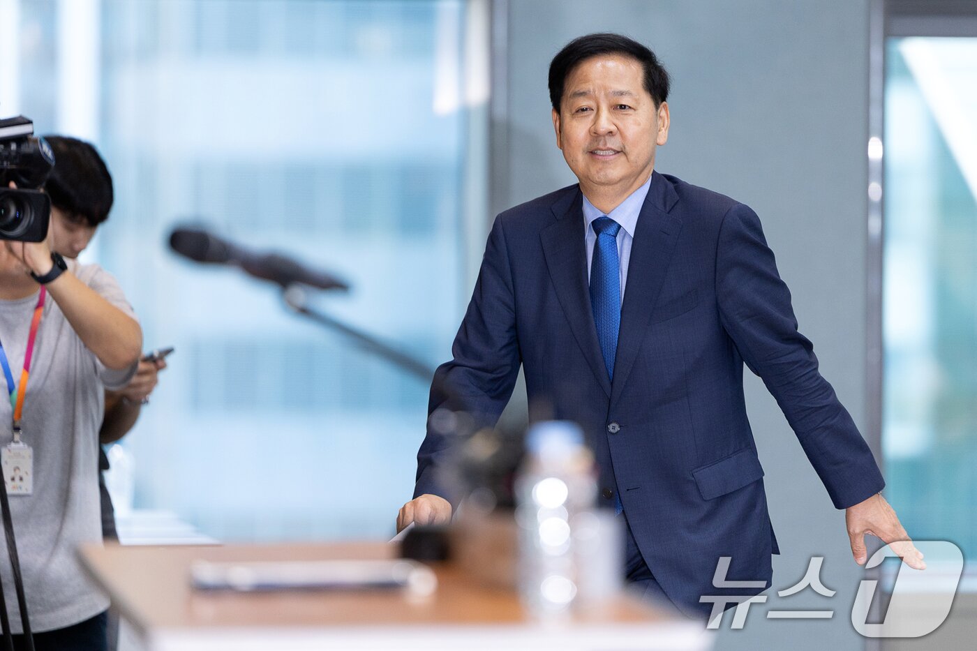 본문 이미지 - 이재명 정부 첫 경제부총리 겸 기획재정부 장관 후보자로 지명된 구윤철 전 국무조정실장이 29일 서울 중구 예금보험공사에서 열린 기자단 간담회에 참석하고 있다. 2025.6.29/뉴스1 ⓒ News1 이승배 기자