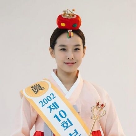 '이동건과 이혼 벌써 5년' 조윤희, 20대? 한복 입고 뽐낸 동안 미모