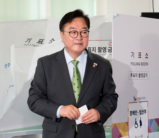 우원식 국회의장, 대선 본투표 참여…"안정된 민주주의 국가 기대"