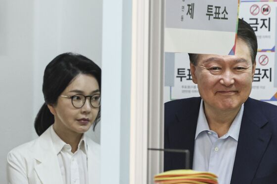 檢, '김건희 허위이력' 前 게임산업협회장·국장 연이어 소환(종합)