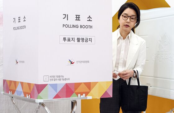 새로운 '김건희 녹취' 등장에 도이치 수사 후폭풍…檢 내부도 술렁