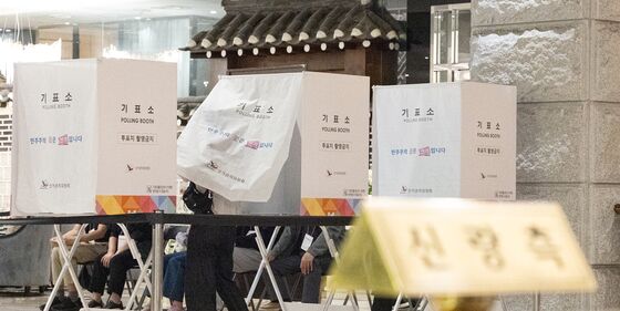 [투표율] 오후 4시 71.5%, 20대보다 0.4%p↑…전남 79.3% 최고
