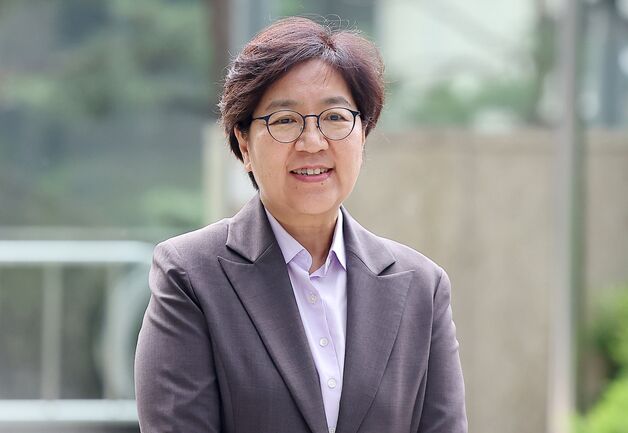 정은경 "의정갈등, 신뢰 회복이 우선…전공의 복귀 특례는 균형 판단"