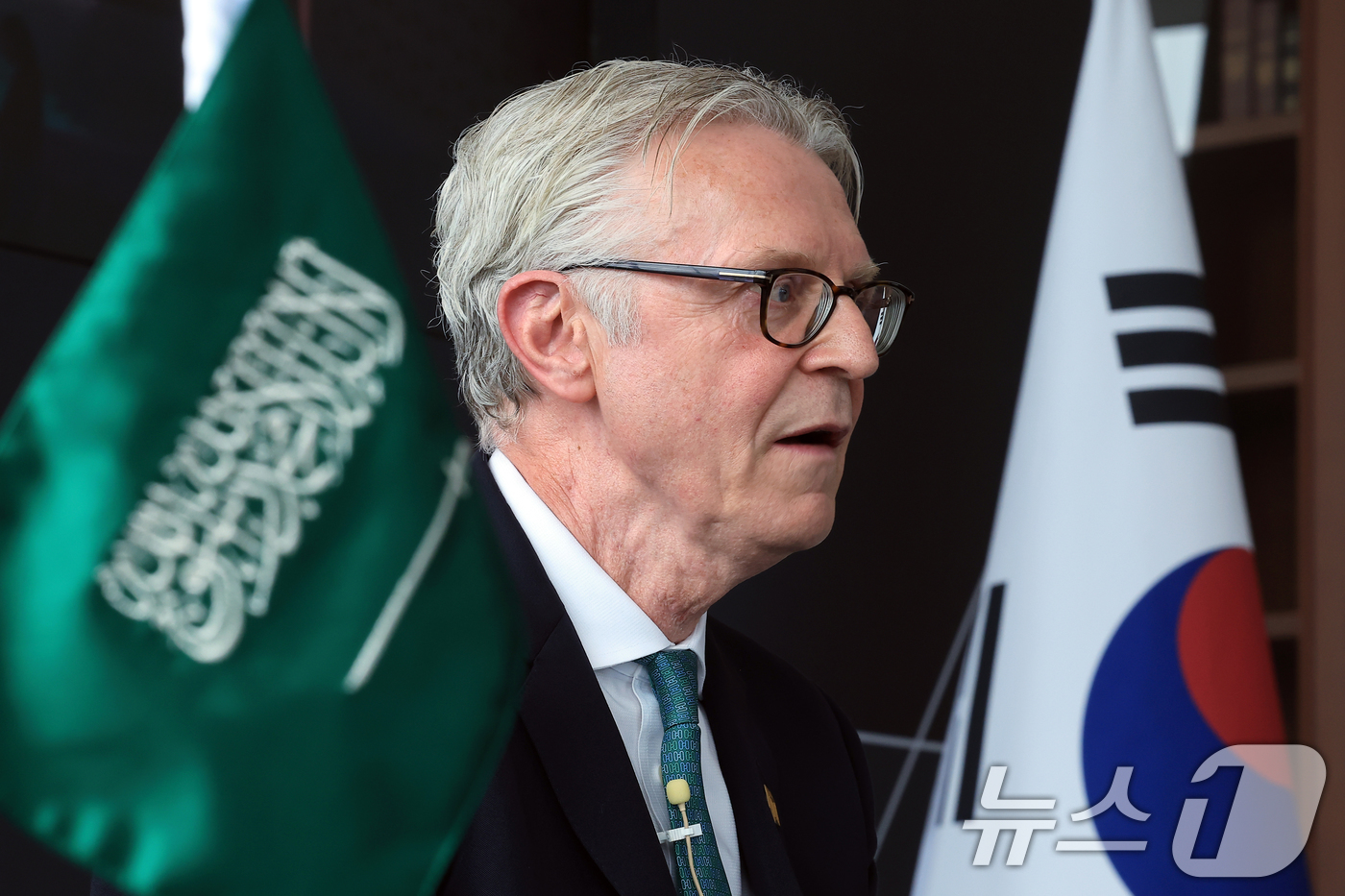 (서울=뉴스1) 박정호 기자 = 마이클 다이크 사우디아라비아 국부펀드(PIF) 산하 뉴 무라바 CEO가 30일 오후 서울 서초구 세빛섬 플로팅아일랜드 컨벤션센터에서 열린 뉴 무라바 …