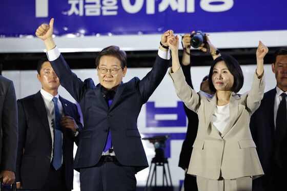 이재명 "지지하지 않은 분들도 국민, 편 가르지 말고 함께가자"