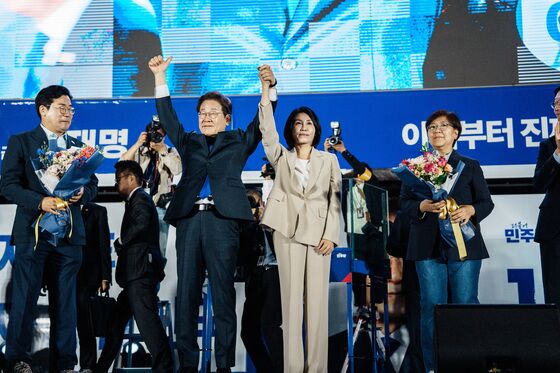 광주 '84.8%' 지지…오월단체 "5·18 정신 헌법 전문 수록 기대"