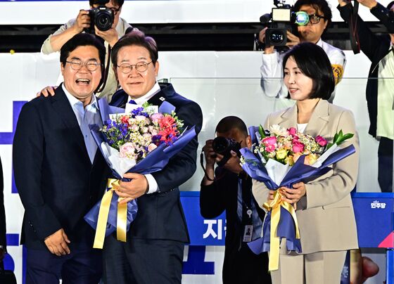 이재명 취임선서 이후 국회의장, 여야 대표와 환담…통합 행보