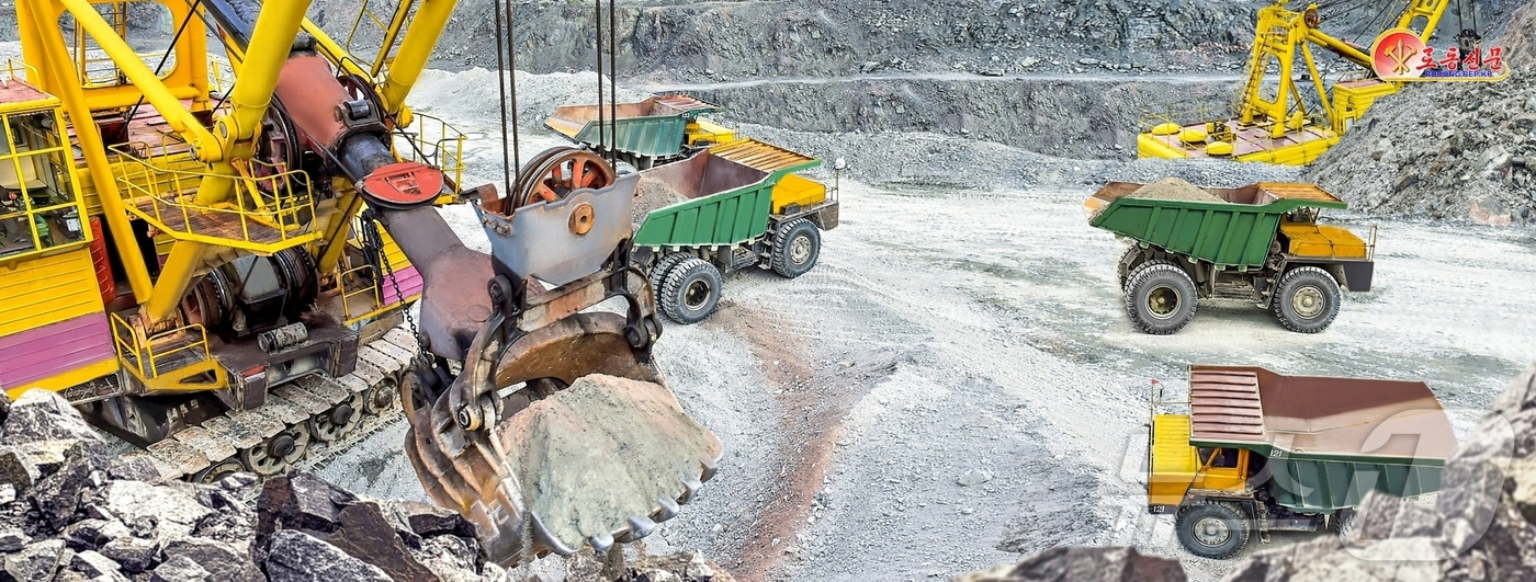 (평양 노동신문=뉴스1) = 북한 노동당 기관지 노동신문은 4일 무산광산연합기업소에서 "당 결정 관철하기 위한 투쟁이 힘있게 벌어지고 있다"고 보도했다. [국내에서만 사용가능. 재 …